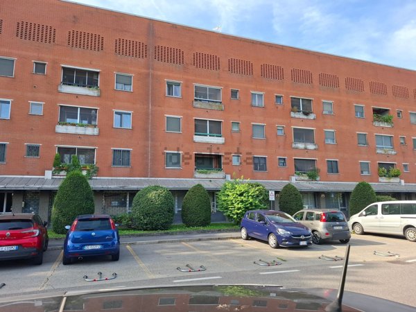 appartamento in vendita a Milano in zona Barona