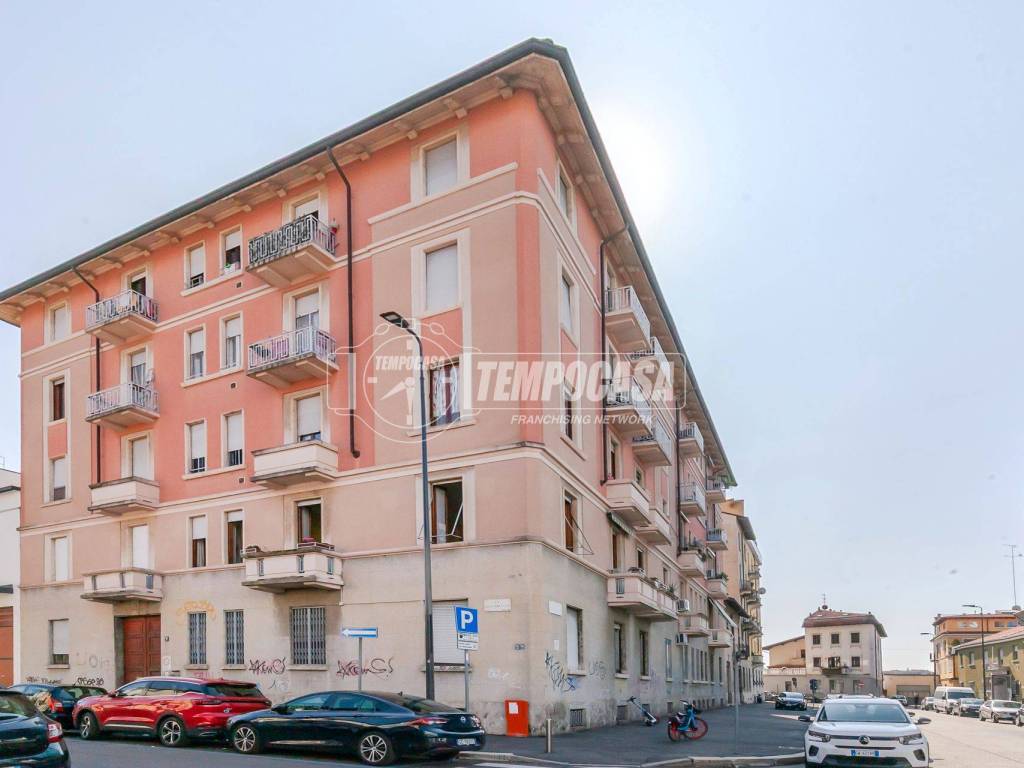 appartamento in vendita a Milano in zona Bovisa