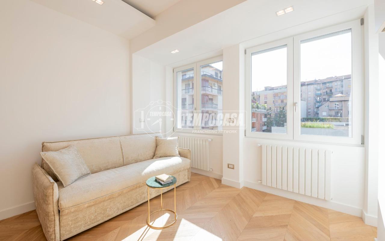 appartamento in vendita a Milano in zona Porta Nuova