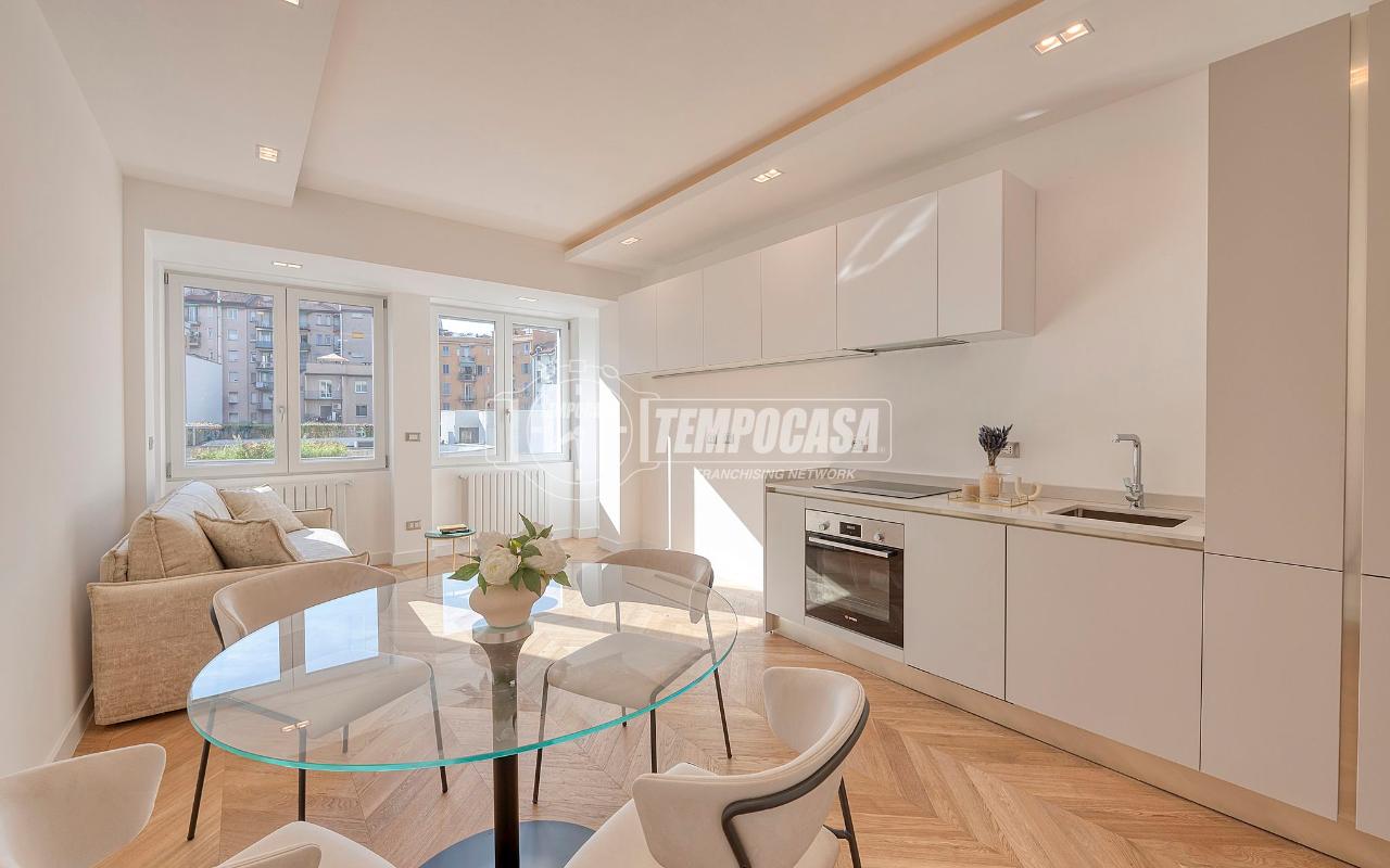 appartamento in vendita a Milano in zona Porta Nuova