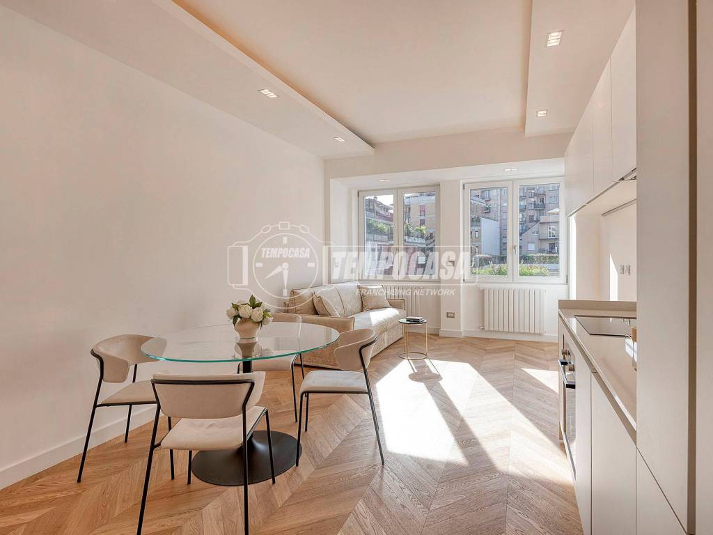 appartamento in vendita a Milano in zona Porta Nuova