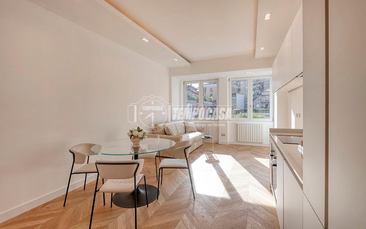 appartamento in vendita a Milano in zona Porta Nuova