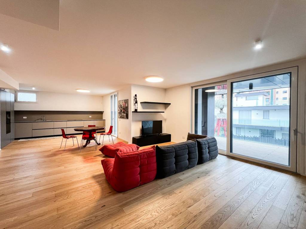 appartamento in vendita a Milano in zona Gorla