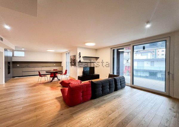 appartamento in vendita a Milano in zona Gorla