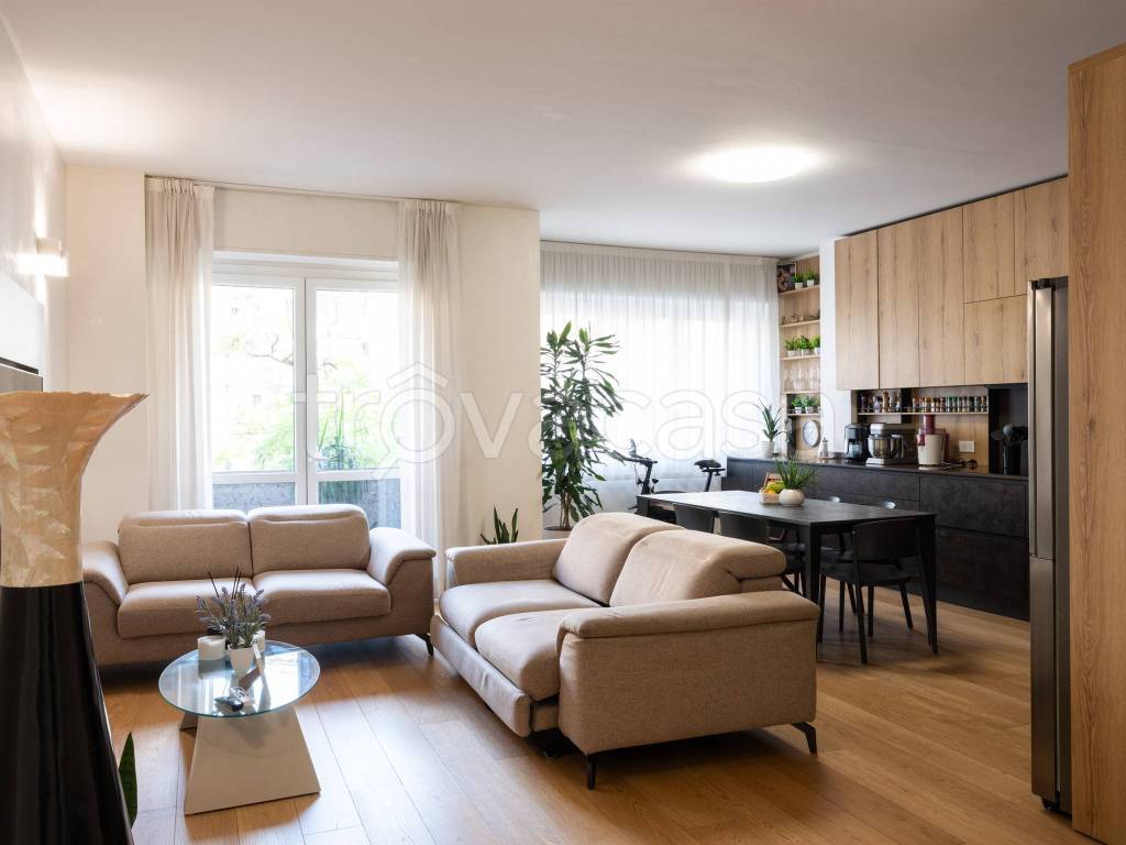 appartamento in vendita a Milano in zona Città Studi