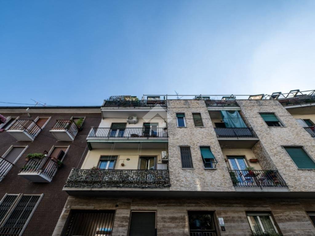 appartamento in vendita a Milano in zona Piazzale Lodi
