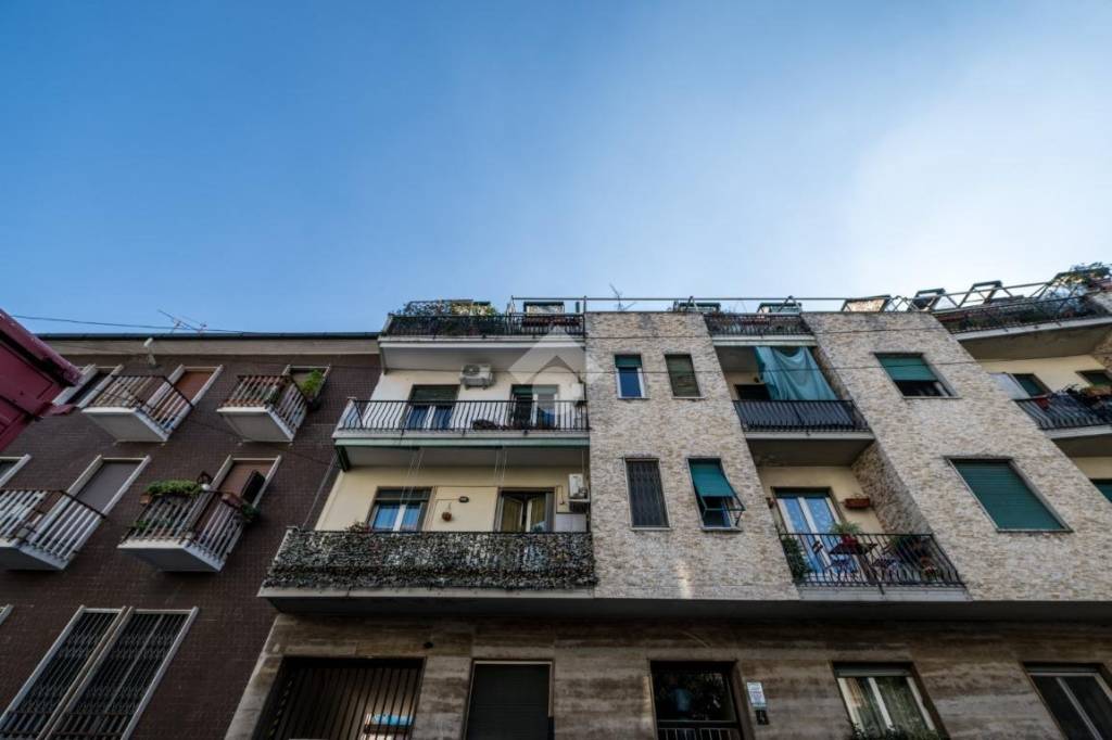 appartamento in vendita a Milano in zona Piazzale Lodi