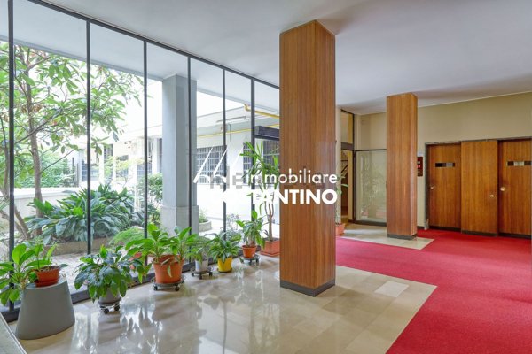 appartamento in vendita a Milano in zona Isola