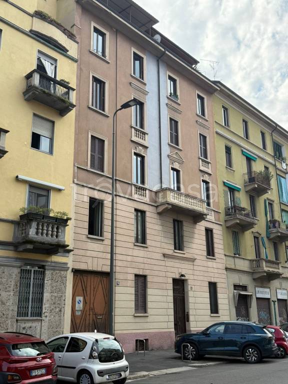 appartamento in vendita a Milano in zona Porta Vittoria