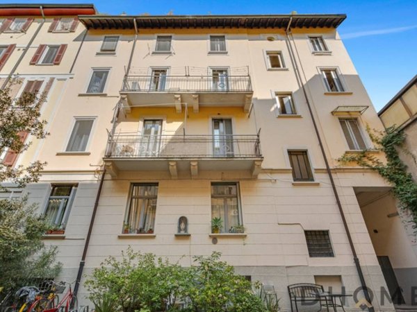 appartamento in vendita a Milano in zona Bocconi
