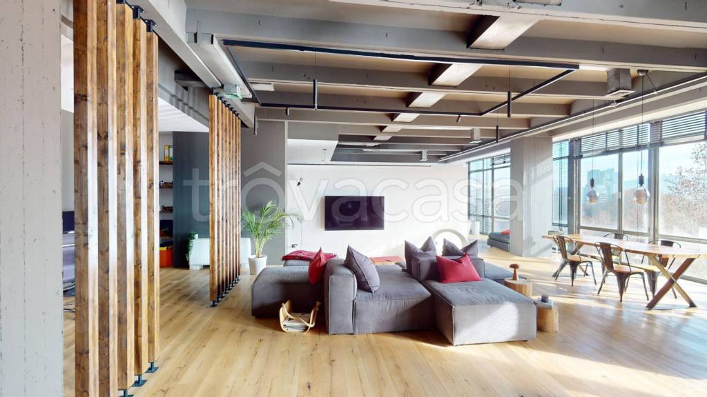 appartamento in vendita a Milano in zona Porta Garibaldi