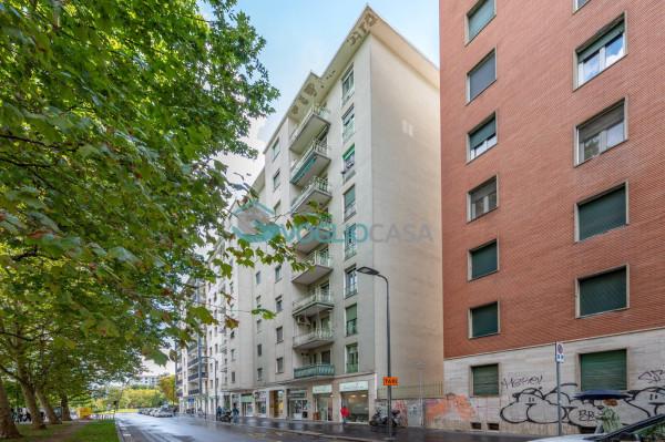 appartamento in vendita a Milano in zona Niguarda