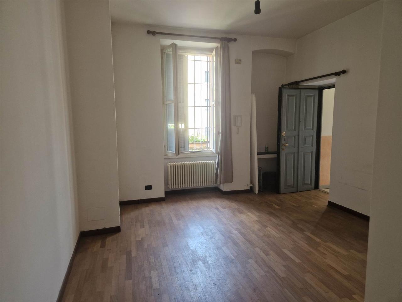 appartamento in vendita a Milano in zona Lorenteggio