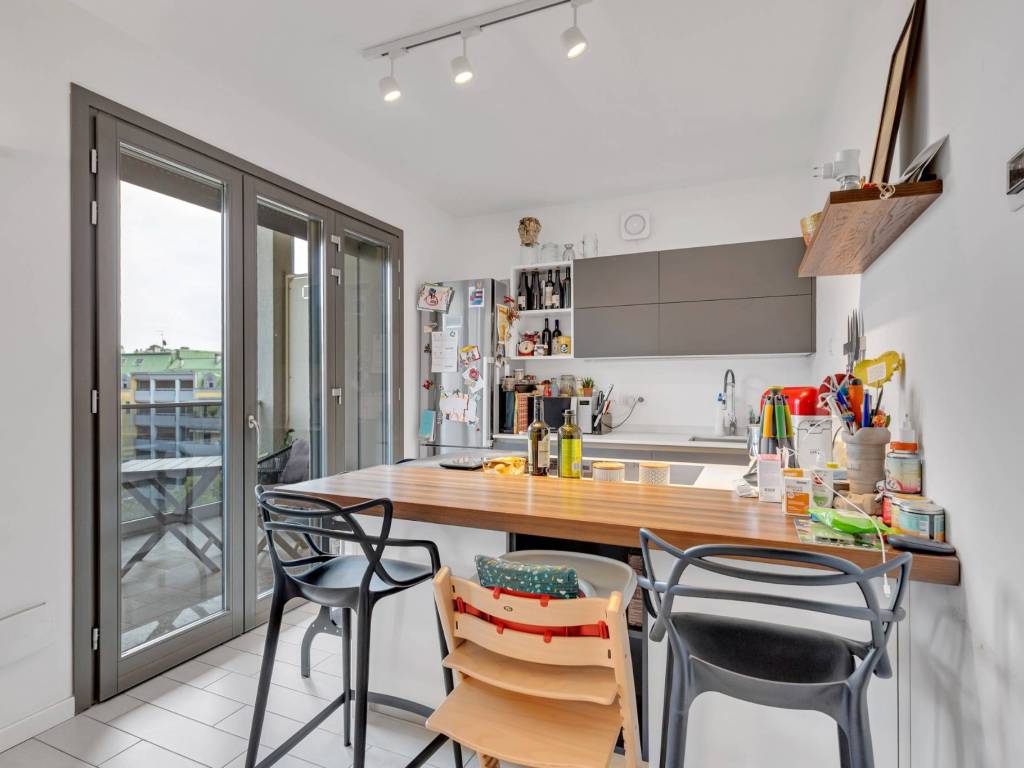 appartamento in vendita a Milano in zona Vigentino