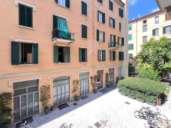 appartamento in vendita a Milano in zona Sempione