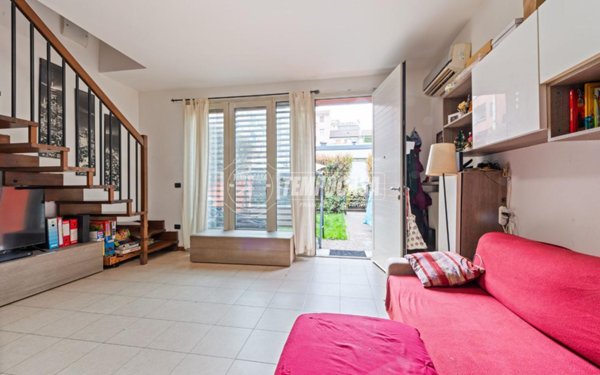 casa indipendente in vendita a Milano in zona Calvairate