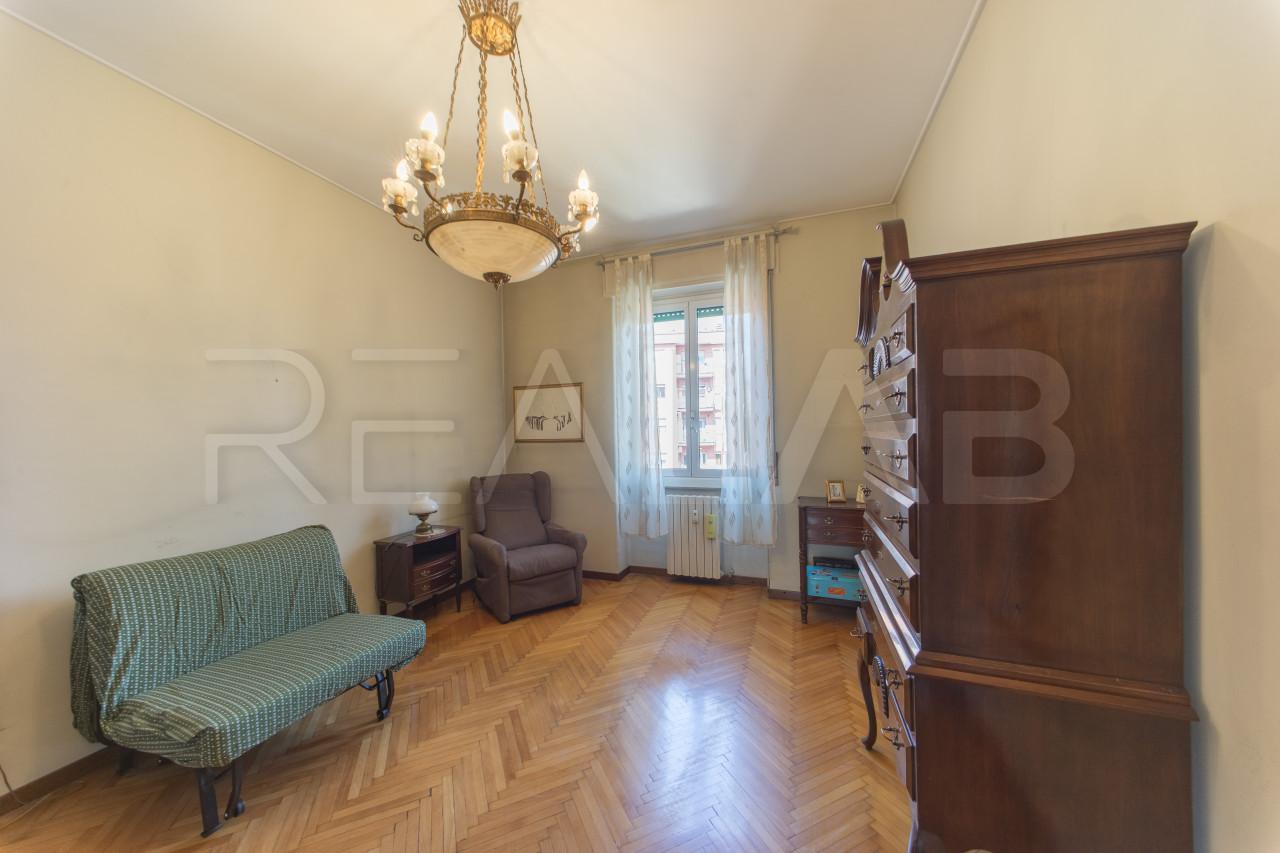 appartamento in vendita a Milano in zona Il Portello