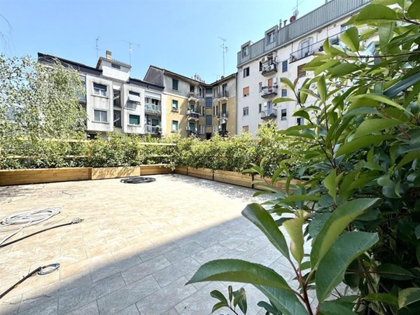 appartamento in vendita a Milano in zona Bocconi