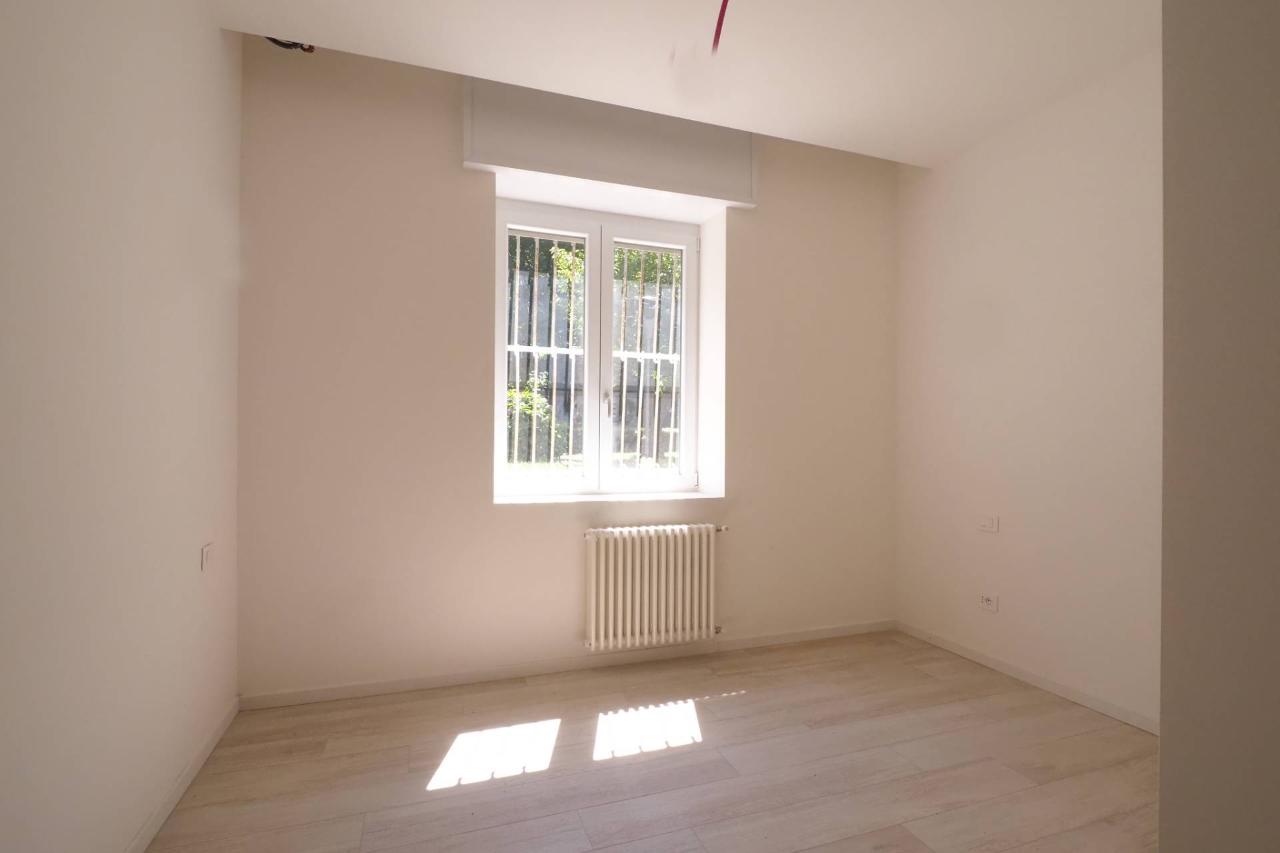 appartamento in vendita a Milano in zona Famagosta