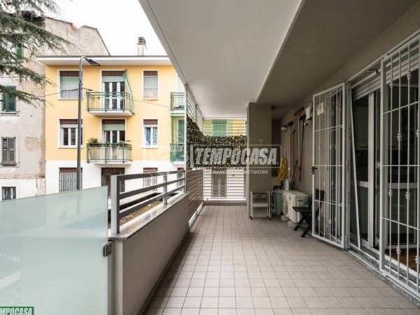 appartamento in vendita a Milano in zona Adriano