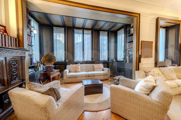 appartamento in vendita a Milano in zona Bocconi