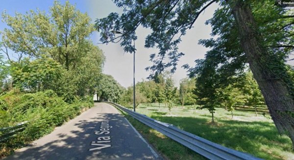 casa indipendente in vendita a Milano in zona Baggio