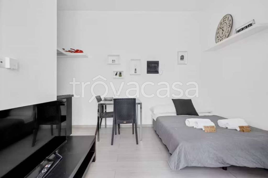 negozio in vendita a Milano in zona Porta Garibaldi