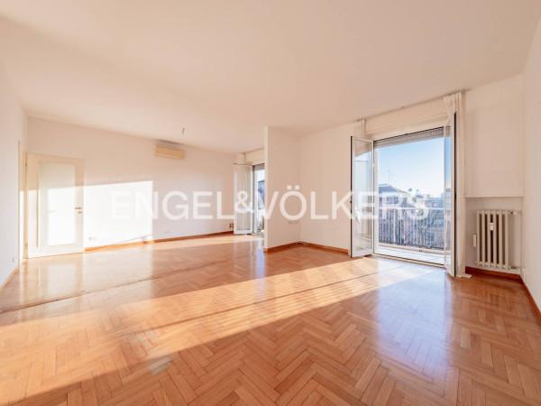 appartamento in vendita a Milano in zona XXII Marzo