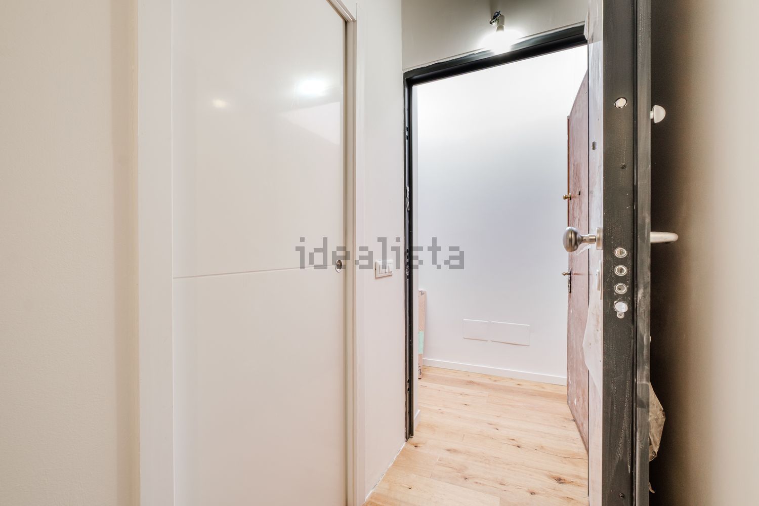 appartamento in vendita a Milano in zona Vigentino
