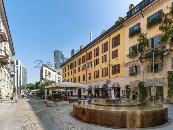 appartamento in vendita a Milano in zona Porta Garibaldi