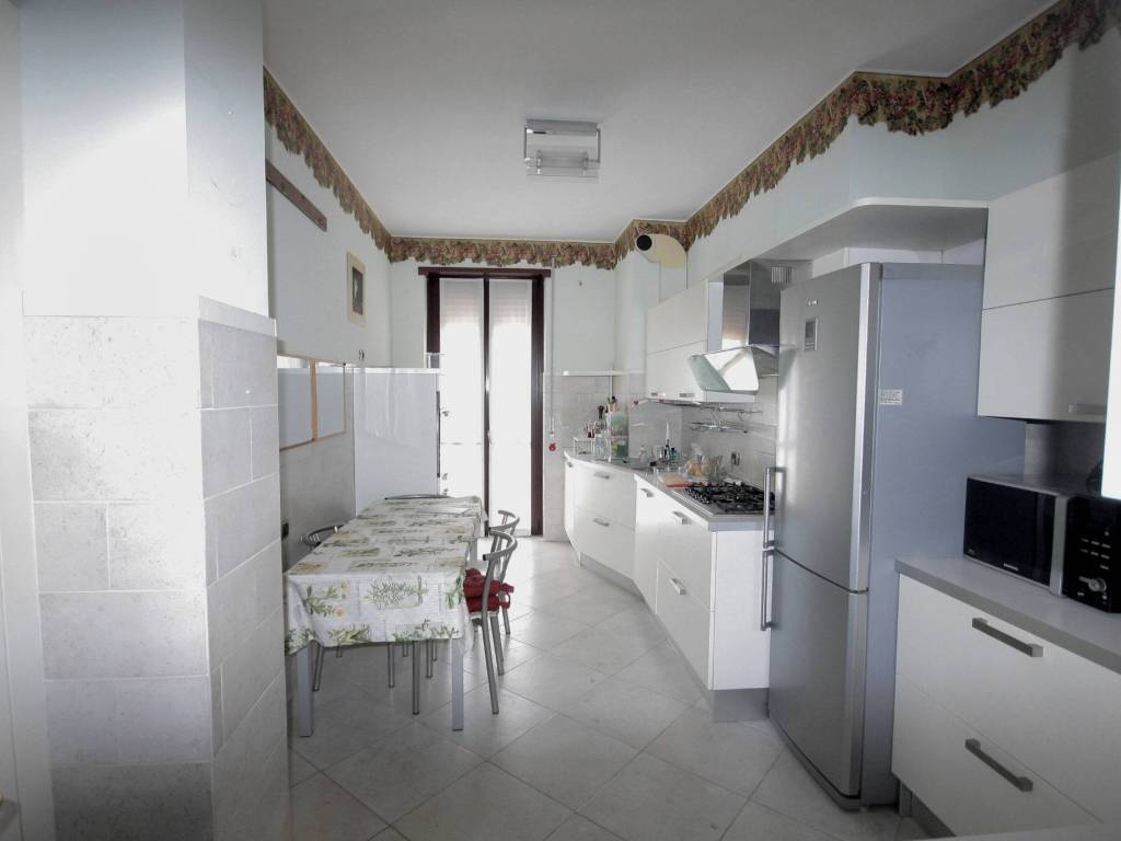 appartamento in vendita a Milano in zona Piazzale Lodi