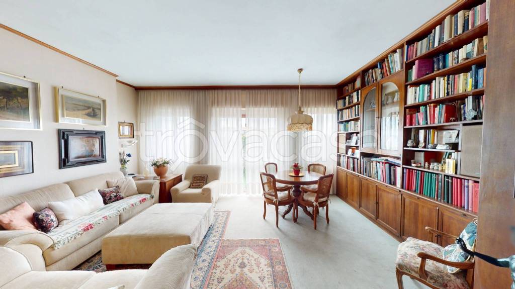 appartamento in vendita a Milano in zona Rembrandt