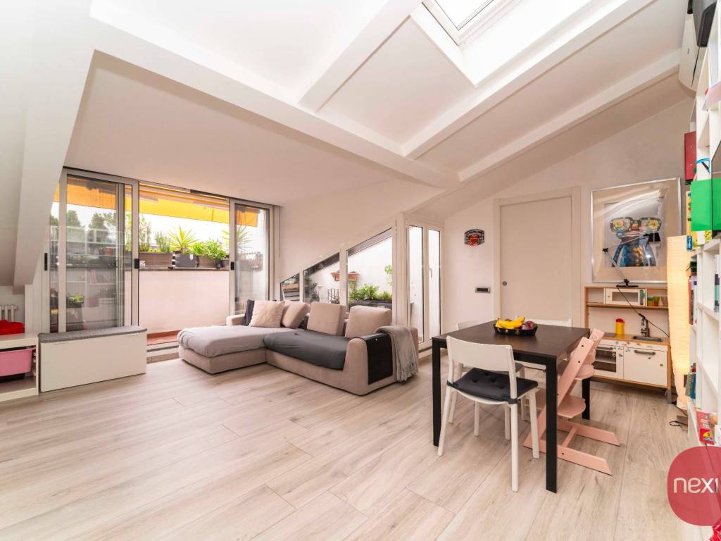 appartamento in vendita a Milano in zona Città Studi