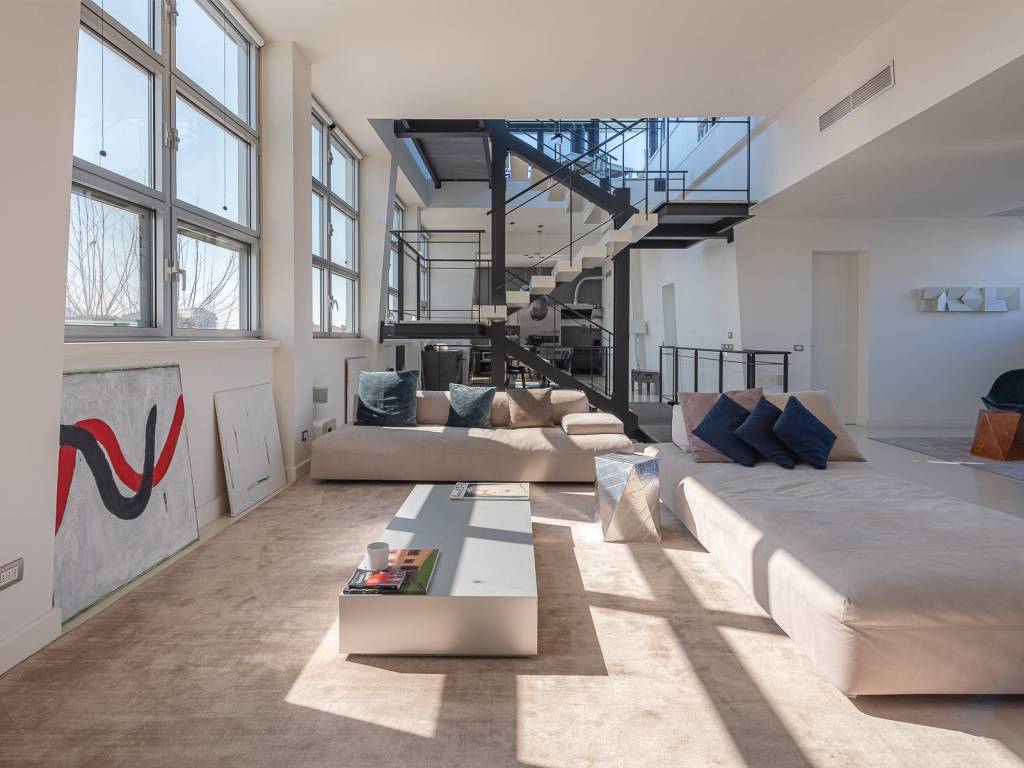 appartamento in vendita a Milano in zona Vigentino
