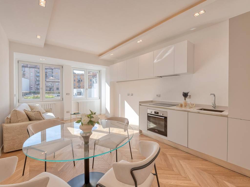 appartamento in vendita a Milano in zona Sempione