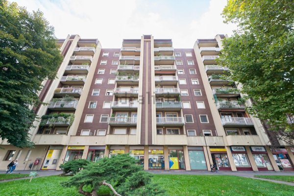 appartamento in vendita a Milano in zona Quarto Cagnino
