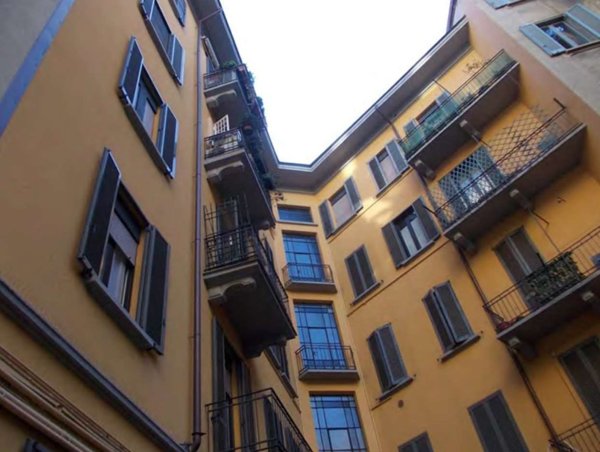 appartamento in vendita a Milano in zona Sempione