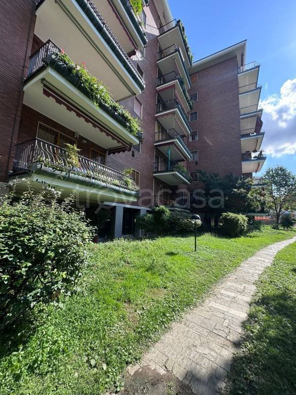 appartamento in vendita a Milano in zona Isola