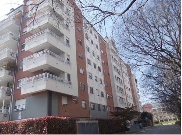 appartamento in vendita a Milano in zona Quarto Oggiaro