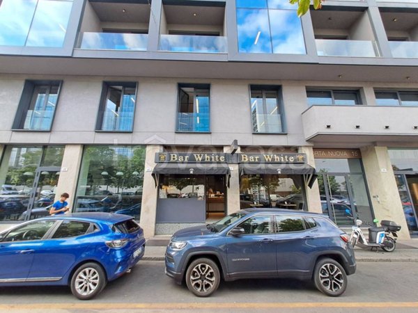 negozio in vendita a Milano in zona Porta Nuova