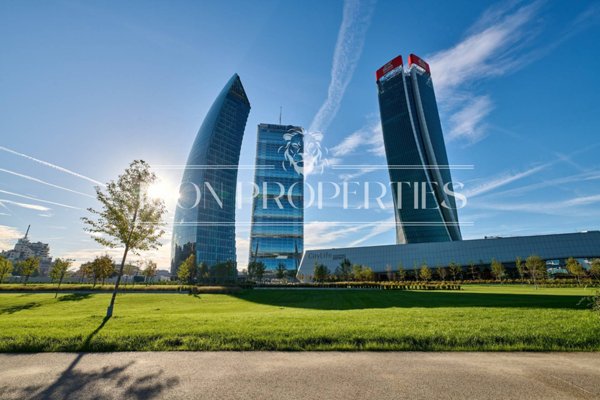 appartamento in vendita a Milano in zona Sempione