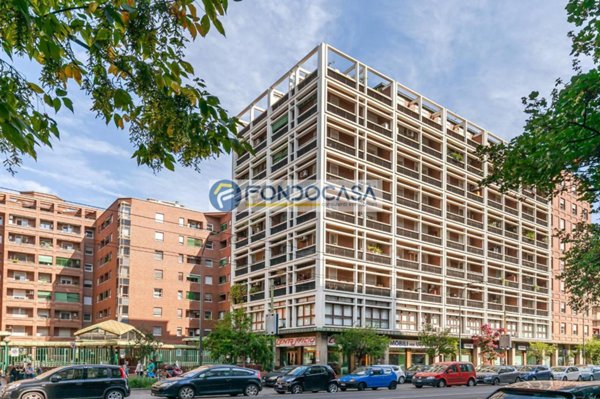 appartamento in vendita a Milano in zona Loreto