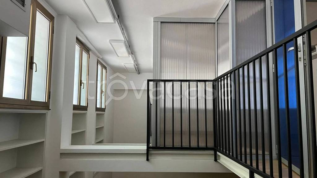 ufficio in vendita a Milano in zona Porta Venezia