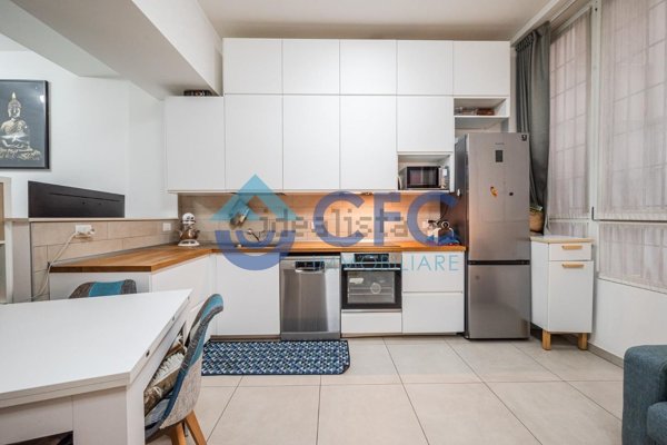 appartamento in vendita a Milano in zona Casoretto