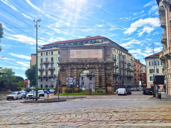 appartamento in vendita a Milano in zona Cinque Giornate