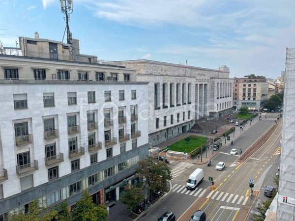 appartamento in vendita a Milano in zona Guastalla