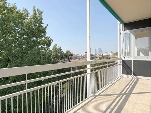 appartamento in vendita a Milano in zona Sant'Ambrogio