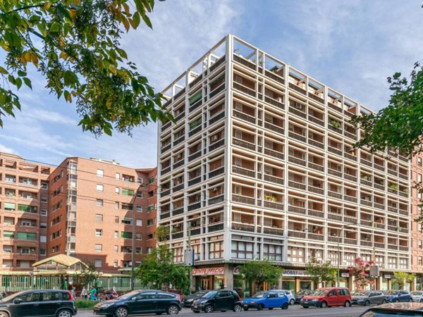 appartamento in vendita a Milano in zona Centro Direzionale