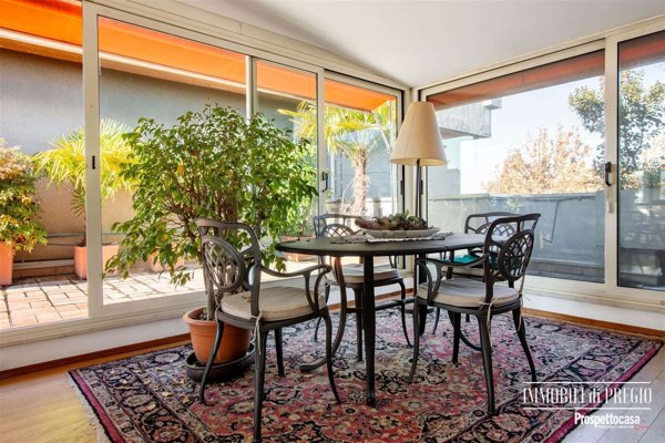appartamento in vendita a Milano in zona Famagosta