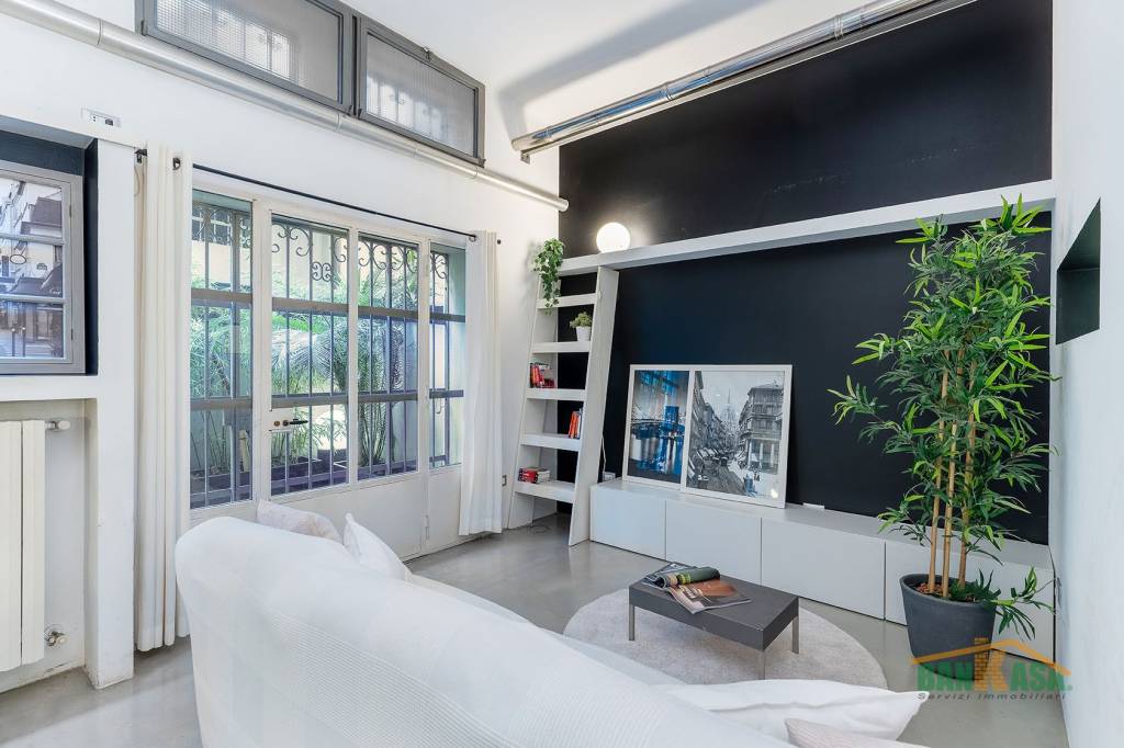 appartamento in vendita a Milano in zona Isola